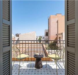 5 bedroom villa with indoor and outdoor pool in Chania town, sleeps 10